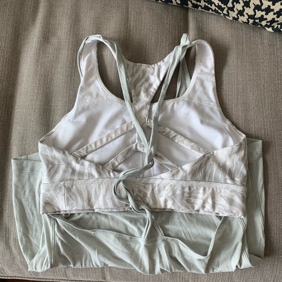 Lululemon tank top with built in sports bra - Picture 2 of 2